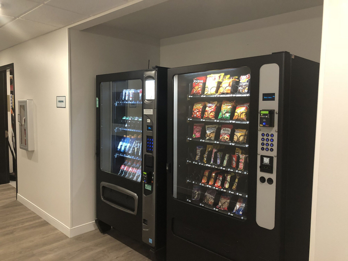 Food & Drinks 4, WoodSpring Suites Williston, Williams