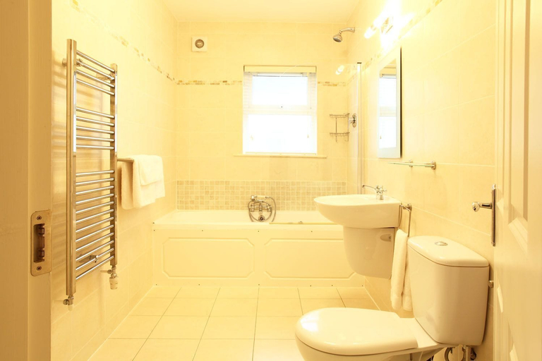 Bathroom 4, Ardmullen 4 bedroom