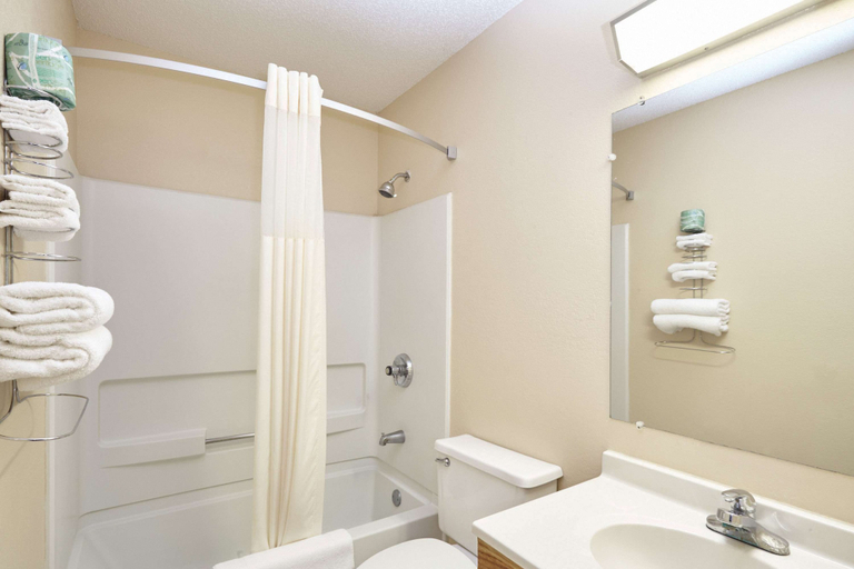 Bathroom 3, Super 8 by Wyndham Greenville, Pitt