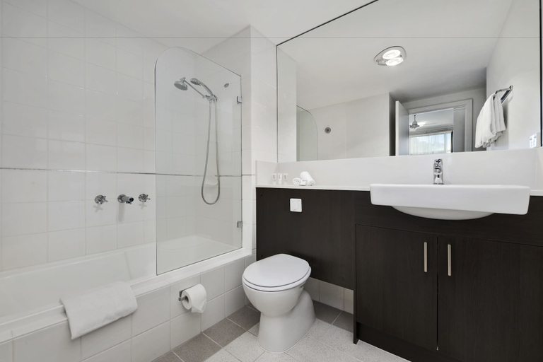 Bathroom 3, Quest Dandenong, Gr. Dandenong - Dandenong