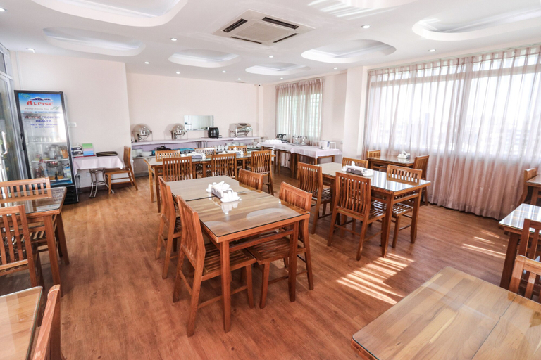 Food & Drinks 5, Hotel Bahosi, Yangon