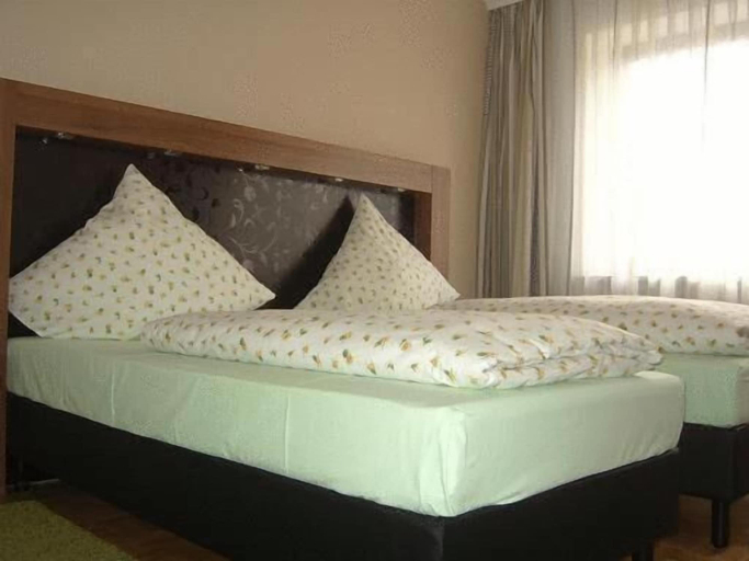Bedroom 3, Hotel Gasthof Stern, Unterallgäu
