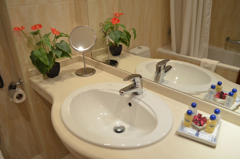 Bathroom 5, Bankya Palace, Stolichna