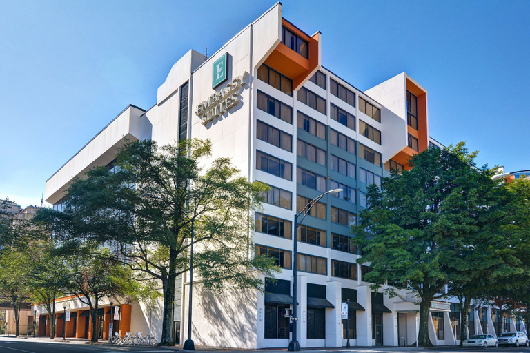 Exterior & Views 2, Embassy Suites Hotel Winston-Salem, Forsyth