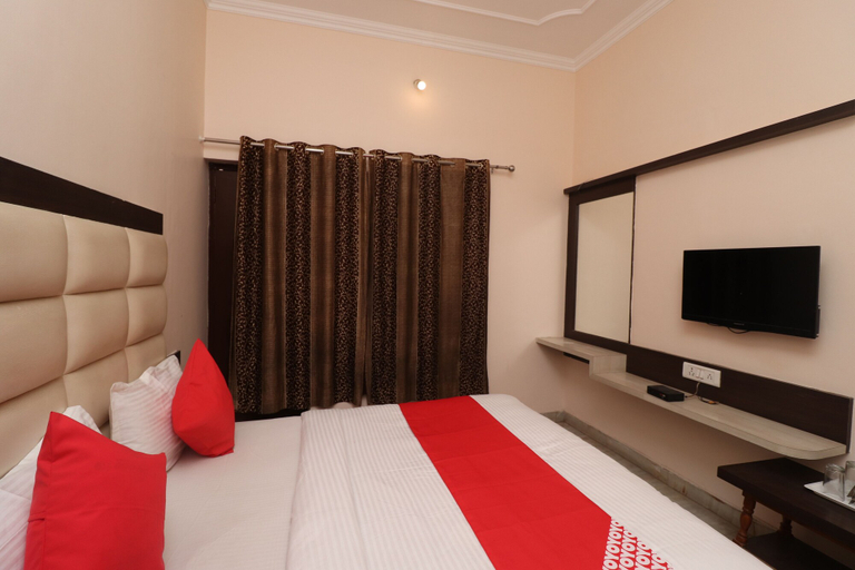 Bedroom 3, Hotel Mahima, Gwalior