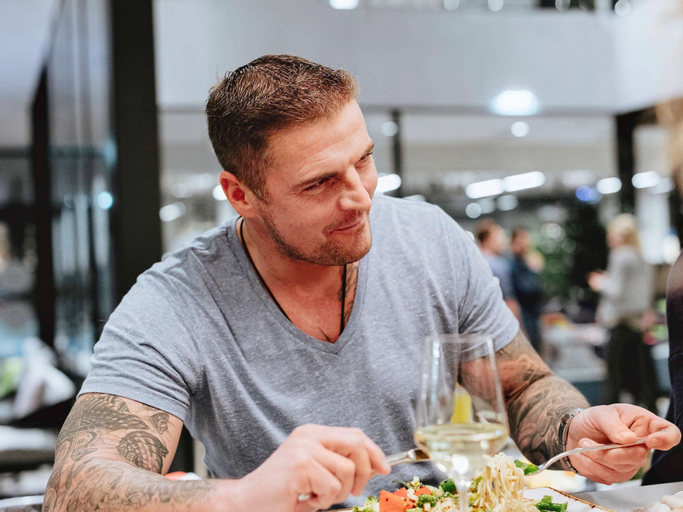 Food & Drinks 30