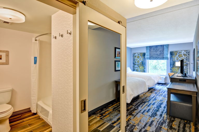 Bedroom 4, Hampton Inn Atlanta Kennesaw, Cobb