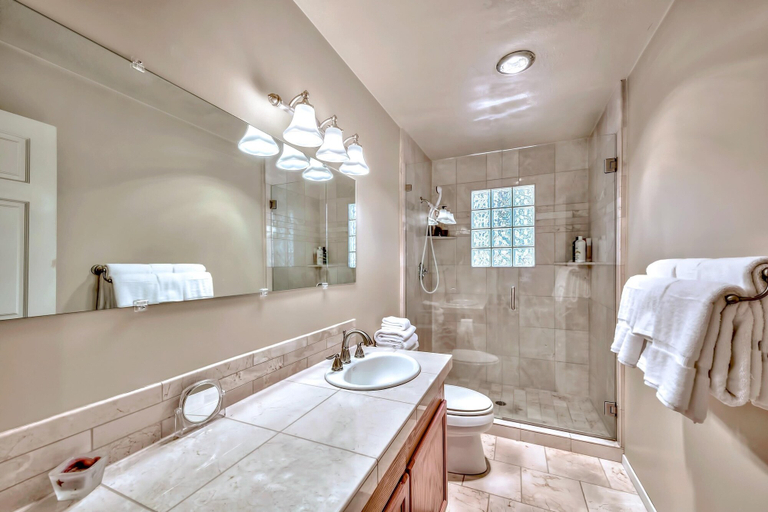 Bathroom, Mv67 Lake Tahoe Close to Everything Home Sleeps 8, El Dorado