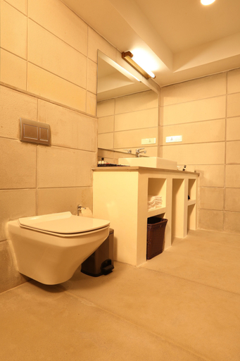 Bathroom 5, K Resort, Viluppuram