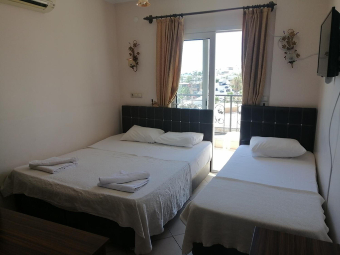 Bedroom 3, Gloria Tibi Hotel Gumbet, Bodrum