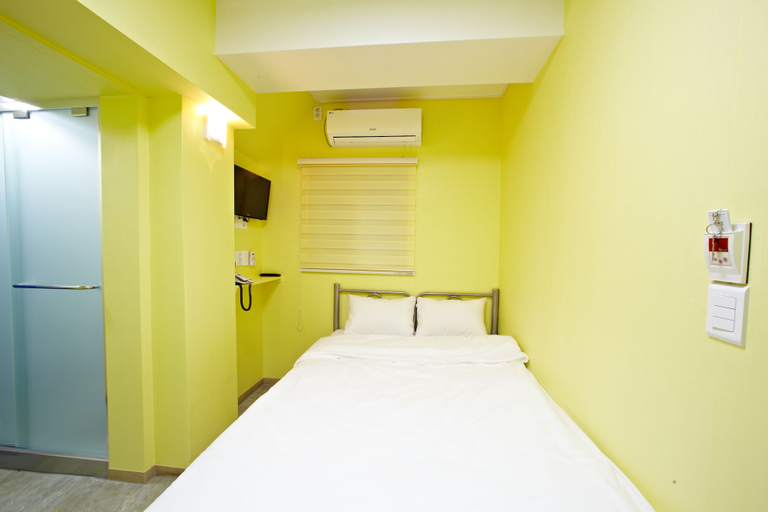 Bedroom 3, Rainbow Hotel Myeongdong, Jung