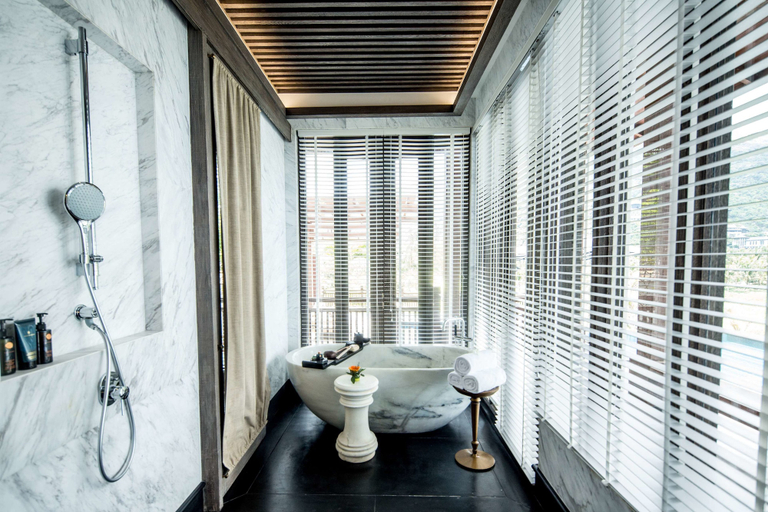 Bathroom 4, InterContinental Hotels DANANG SUN PENINSULA RESORT by IHG, Da Nang