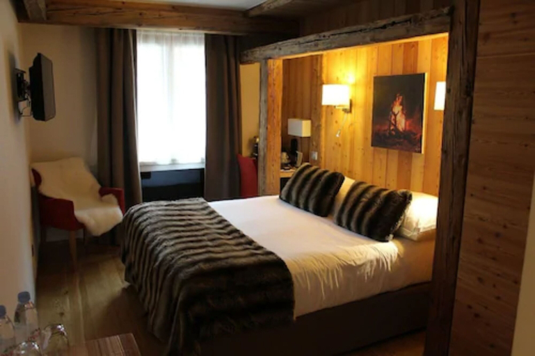 Bedroom 4, Au Coeur du Village, Haute-Savoie