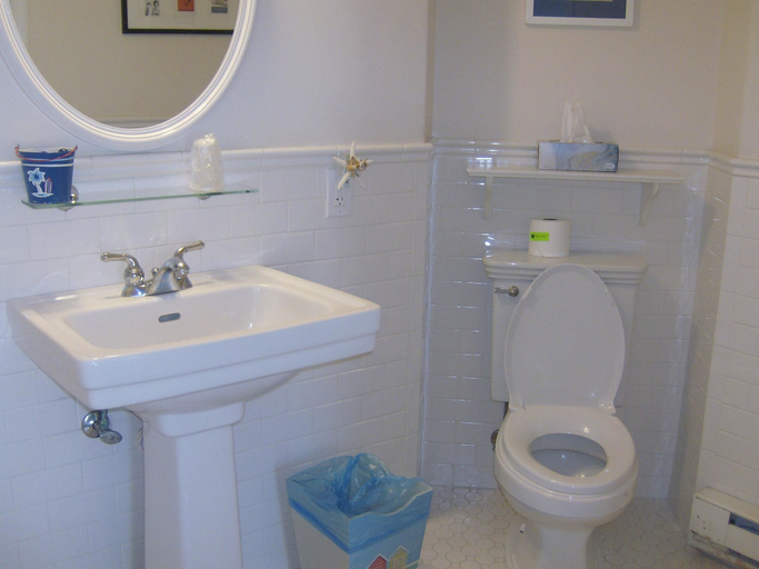 Bathroom 3, Summer Nites, Cape May