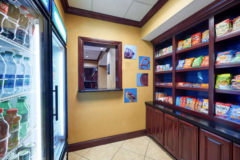 Food & Drinks 5, Hampton Inn & Suites Austin South/Buda, Hays