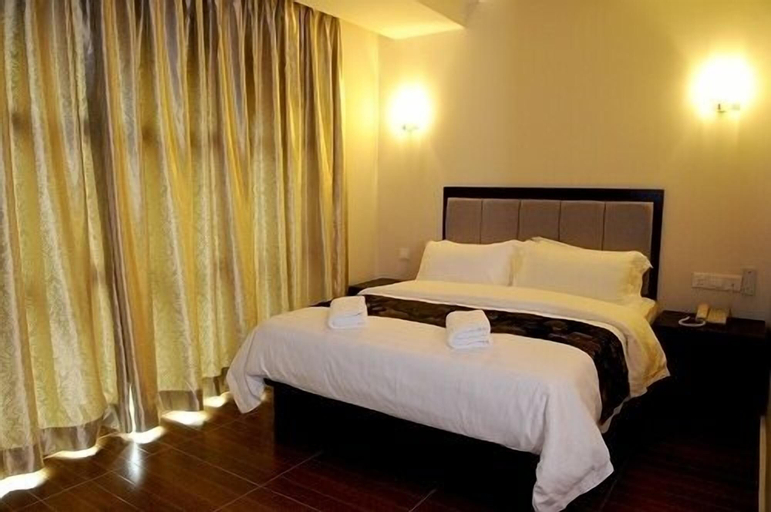 Bedroom 3, KK Waterfront Hotel, Kota Kinabalu