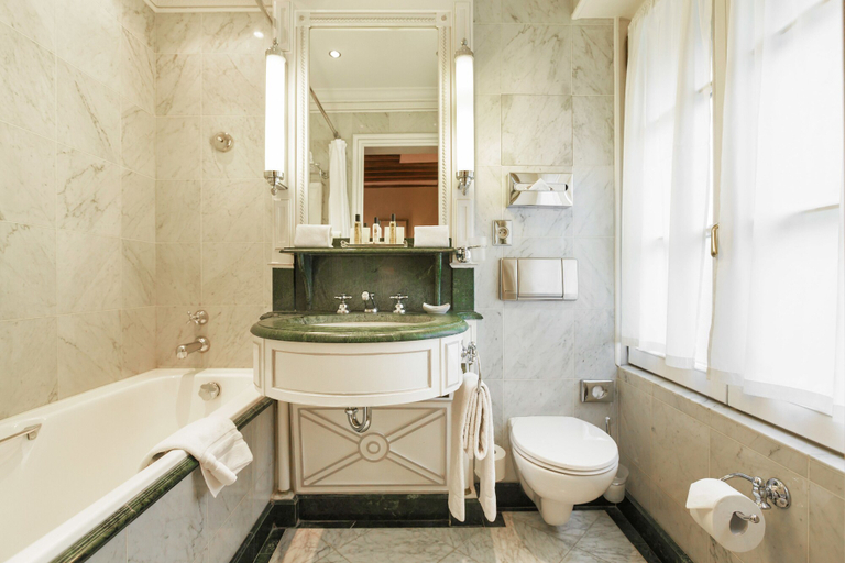 Bathroom 4, Hotel Luxembourg Parc, Paris