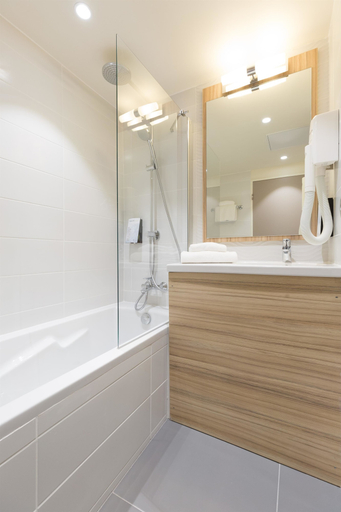 Bathroom 3, Campanile PRIME - Metz Centre Gare, Moselle