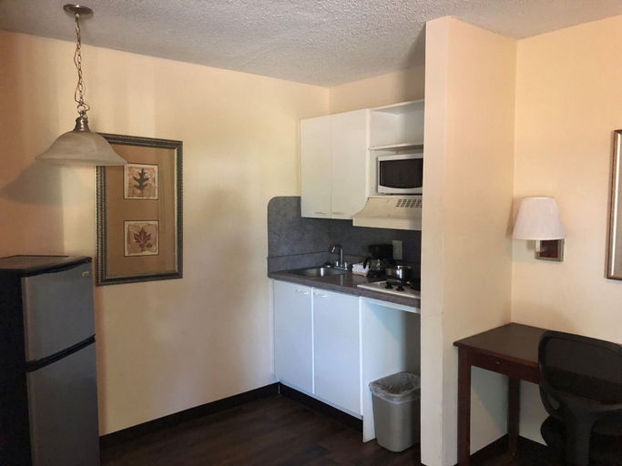 Others 5, Motel 6 Jacksonville, FL - South, Duval