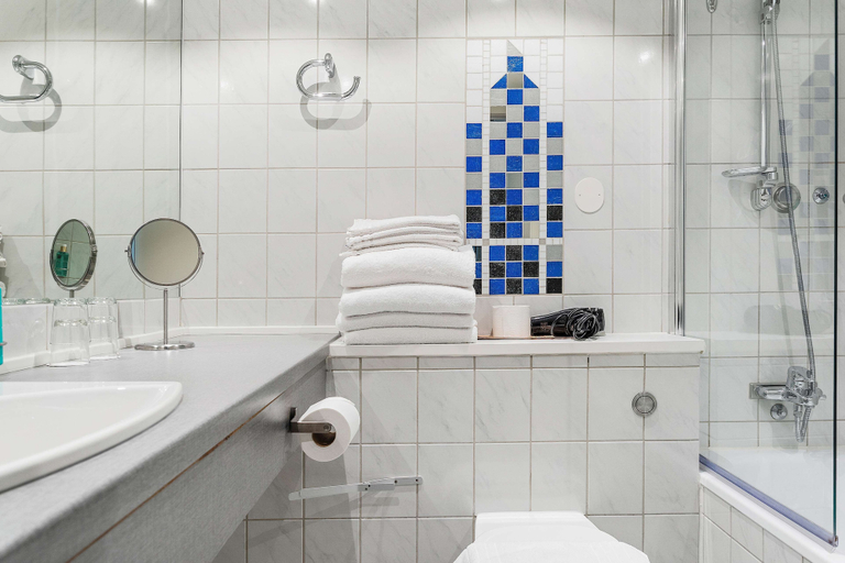 Bathroom 5, Best Western Plus Hotel Plaza, Västerås