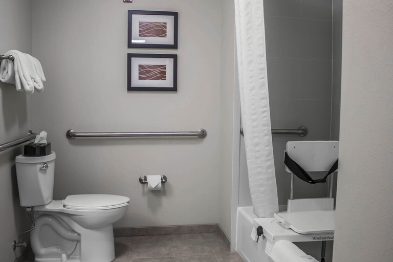 Bathroom 4, Comfort Inn St. Clairsville, Belmont
