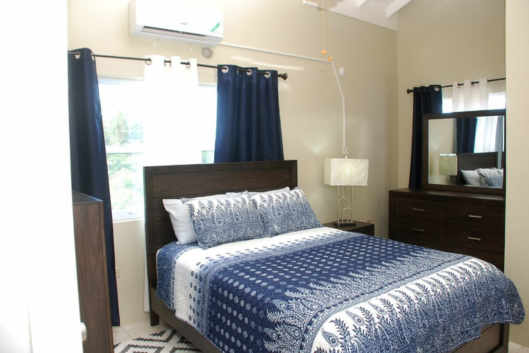 Bedroom 3, The Discovery Bay Lux Apartment