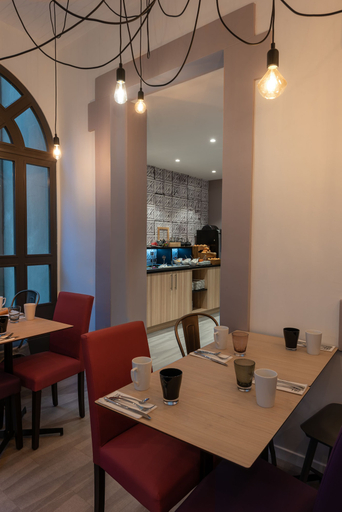 Food & Drinks 5, Campanile Annecy Centre - Gare, Haute-Savoie