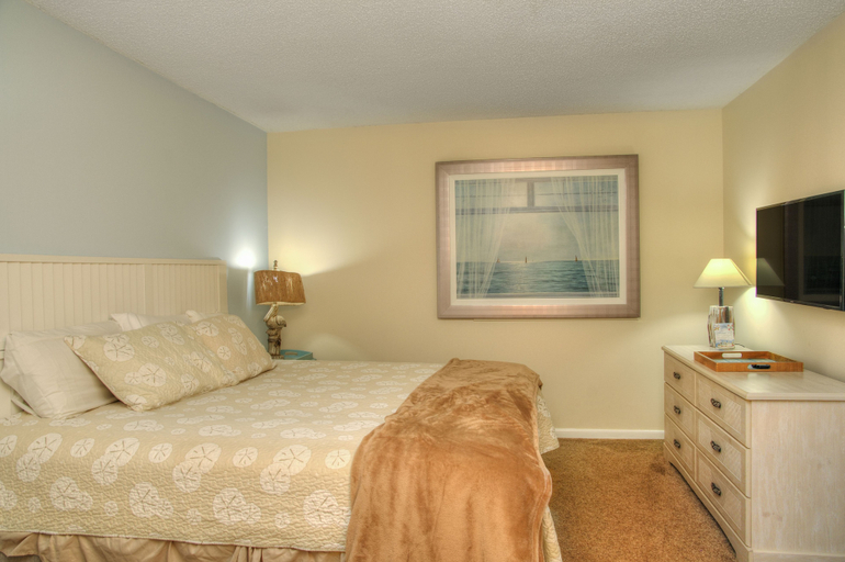 Bedroom, Ocean Forest Plaza by Palmetto Vacation Rental, Horry