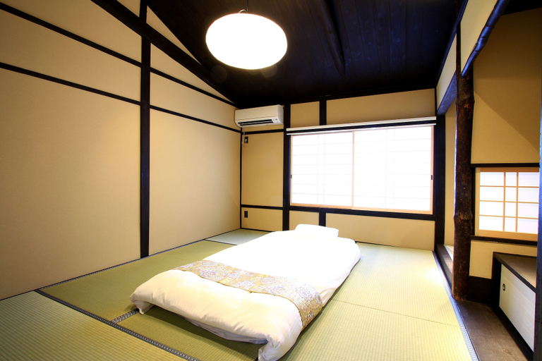 Bedroom 2, KumoMachiya Oike, Kyoto