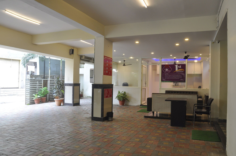 Others 5, JK Rooms 126 Parashar Legacy - Station, Nagpur