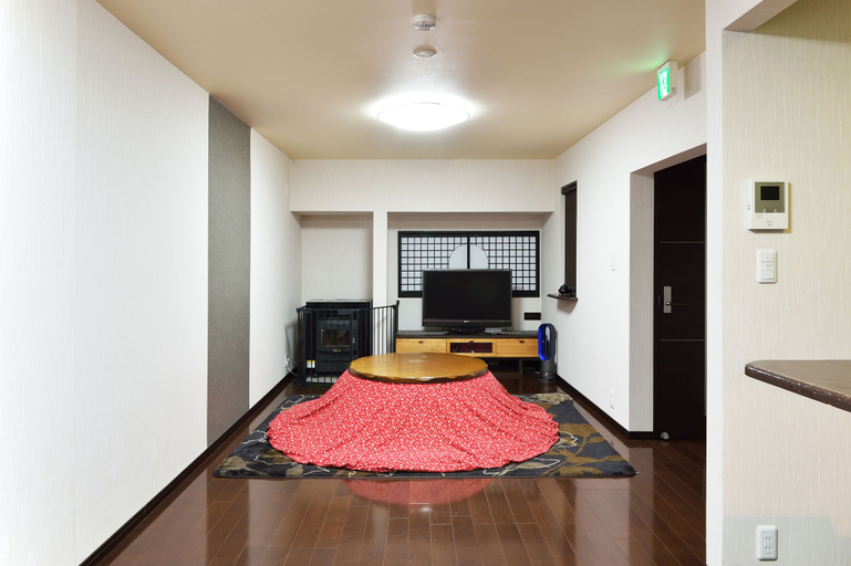 Bedroom 3, Tsumugi Inn, Kyoto