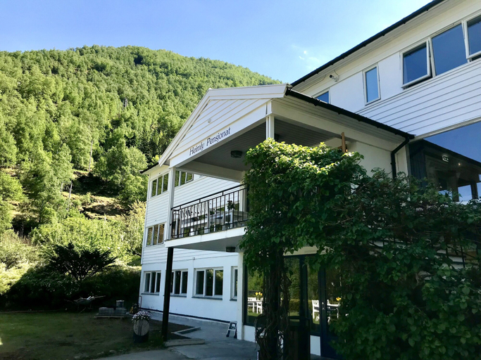 Exterior & Views 2, Heimly, Aurland
