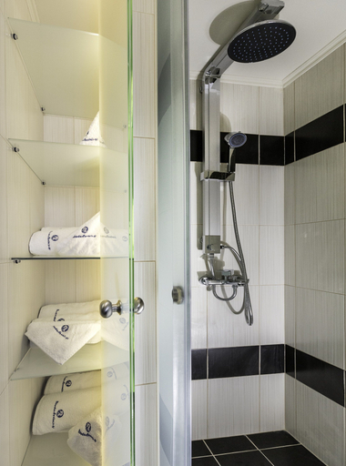 Bathroom 3, Rhodes Central Suite, South Aegean