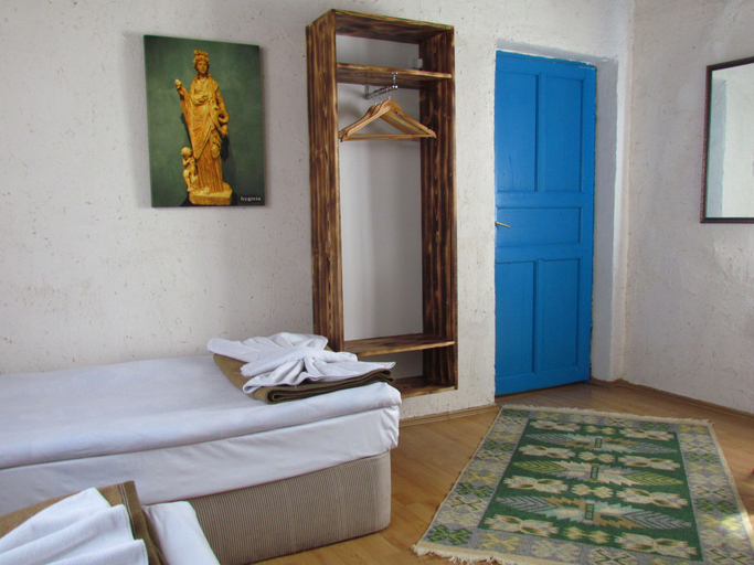 Bedroom 5, Amazon Antique, Selçuk