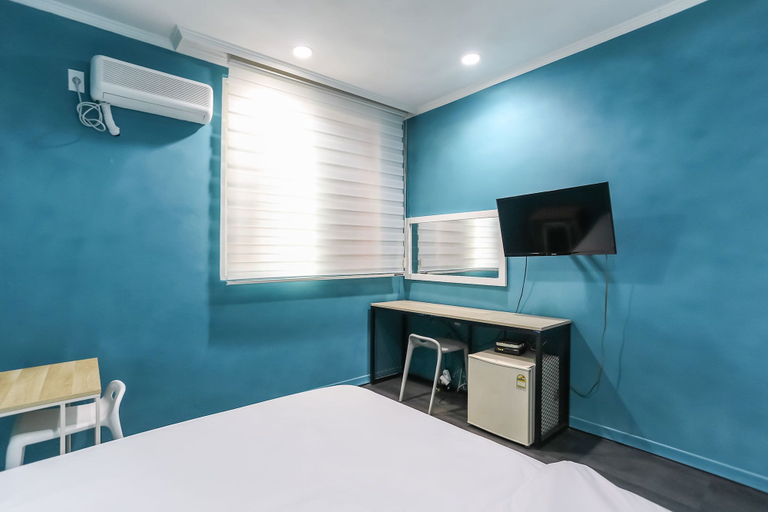 Others 3, Ace Motel, Gangneung