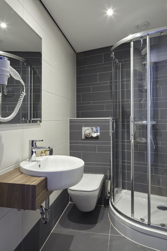 Bathroom 5, The Muse Amsterdam Hotel, Amsterdam