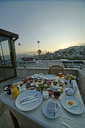 Food & Drinks