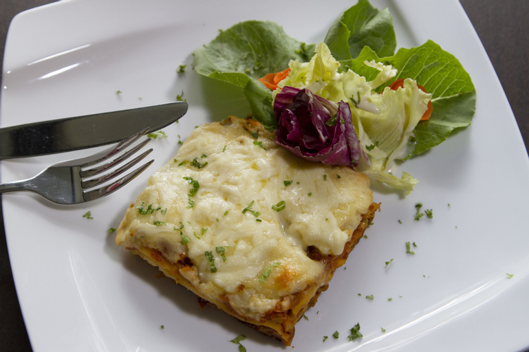 Food & Drinks 7