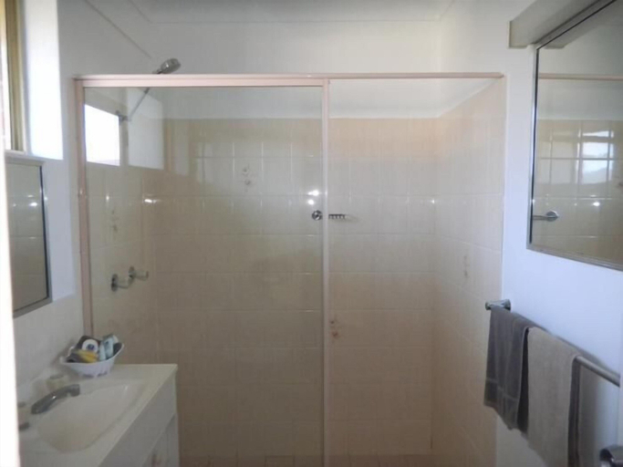 Bathroom 4, Lake Macquarie Motor Inn, Lake Macquarie - East