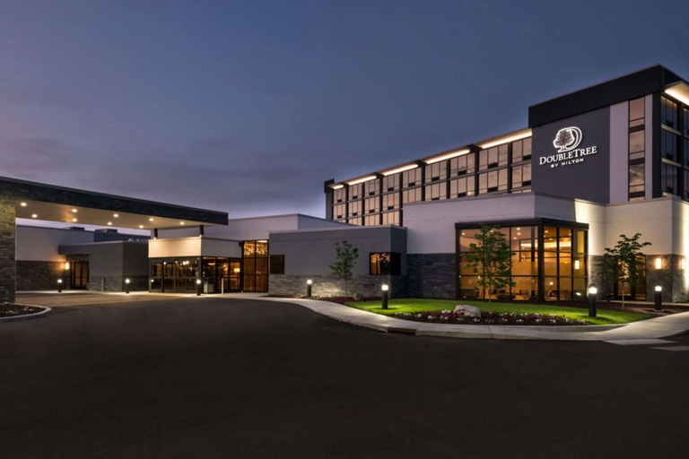 Exterior & Views 2, Doubletree by Hilton Lafayette East, IN, Tippecanoe