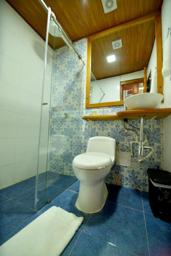 Bathroom, CA-7 Habitación en Getsemaní con Piscina, Cartagena de Indias