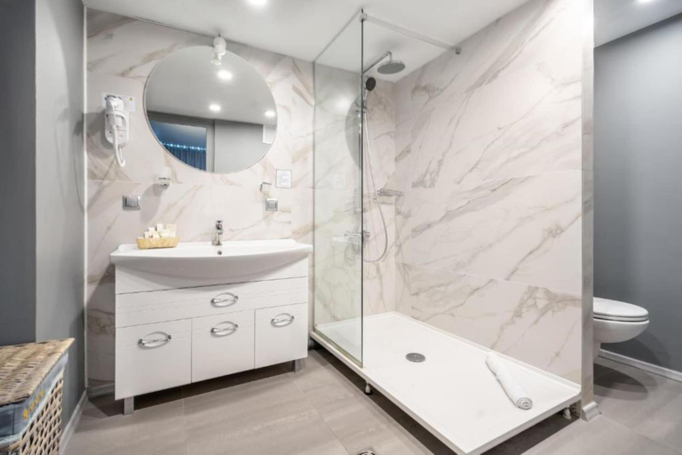 Bathroom 3, ASTRUS Moscow City Hotel, Western