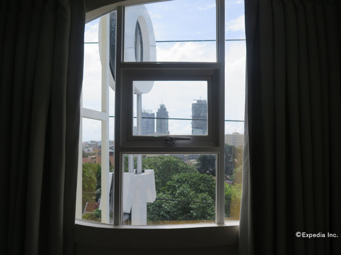 Exterior & Views 19