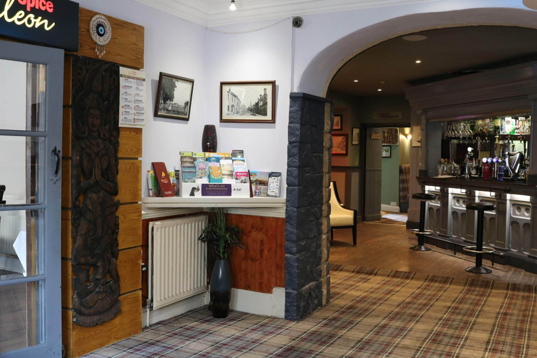 Food & Drinks 5, Schooner Hotel, Northumberland