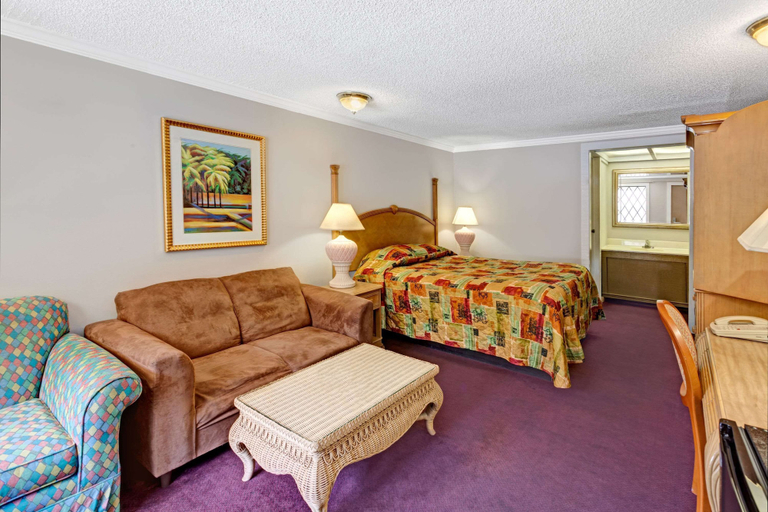 Bedroom 4, Knights Inn Austell, Cobb