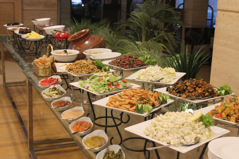 Food & Drinks 4, Magnum Inn Hotel, Lahore