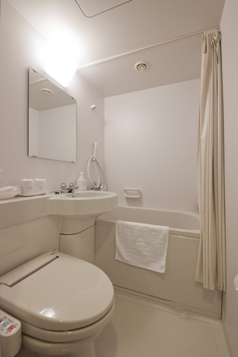 Bathroom 4, Hotel Kikunoya, Hatsukaichi