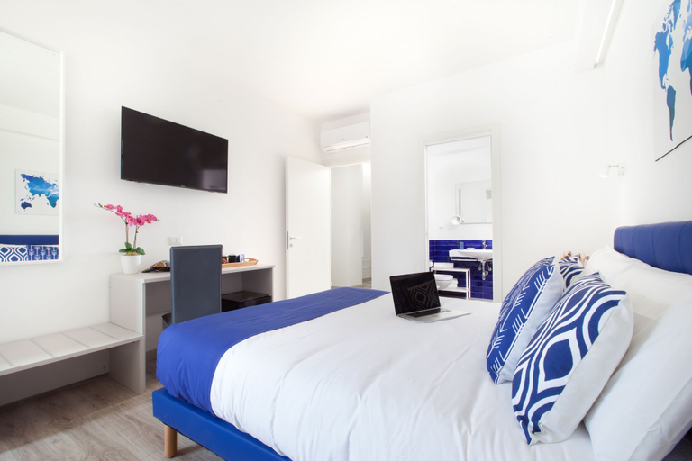 Bedroom 4, Sirocco Suites, Napoli