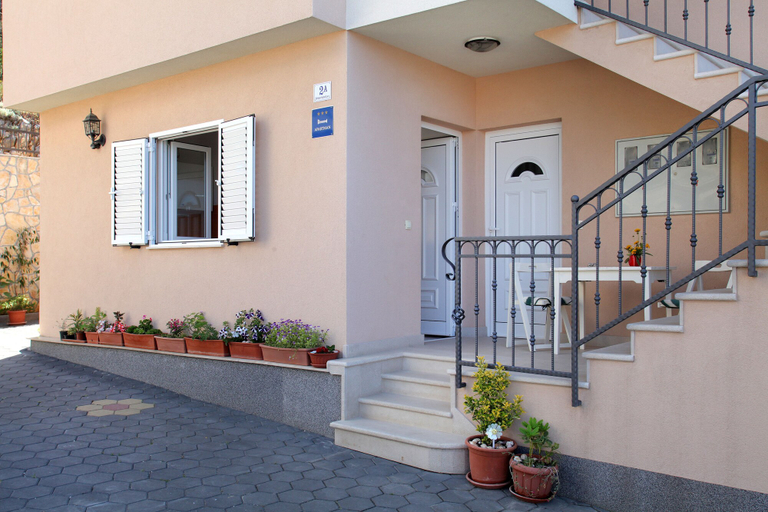 Exterior & Views 2, Cvita apartments, Trogir