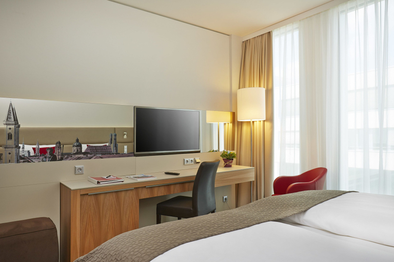 Bedroom 4, H4 Hotel München Messe, München